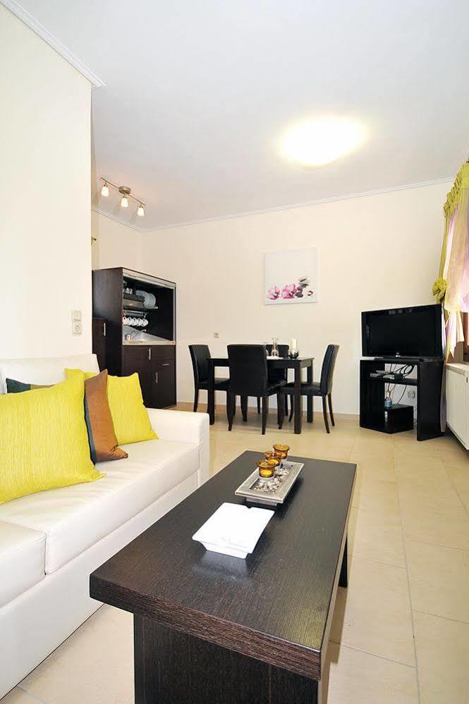 Aithra Apartments & Suites Gavrio Eksteriør billede