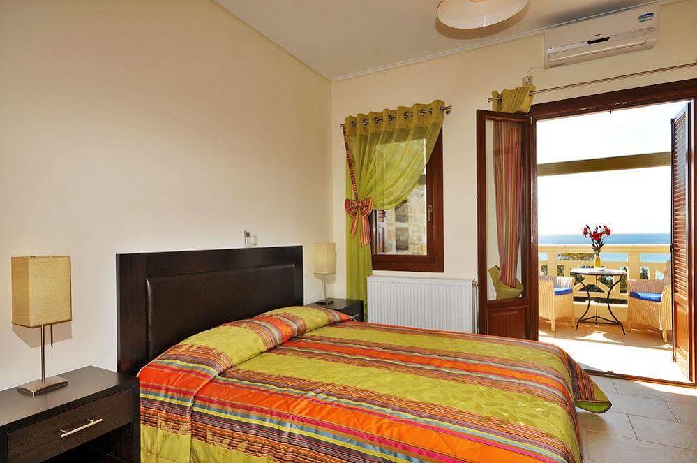 Aithra Apartments & Suites Gavrio Eksteriør billede